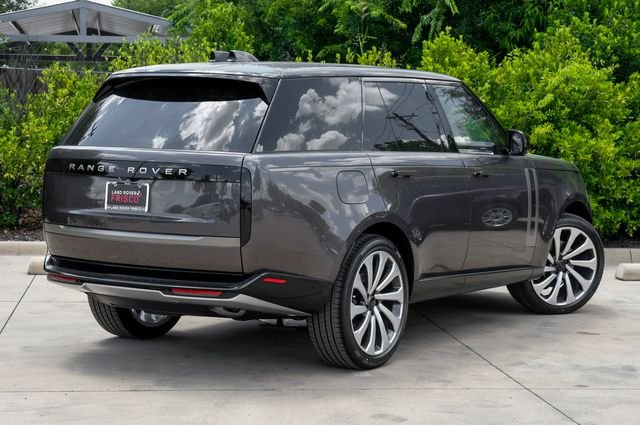 New 2026 Charente Grey Land Rover SE image 11