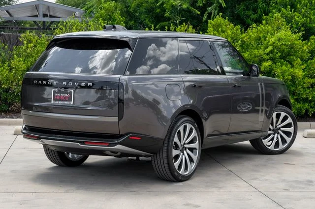 New 2026 Charente Grey Land Rover SE image 11