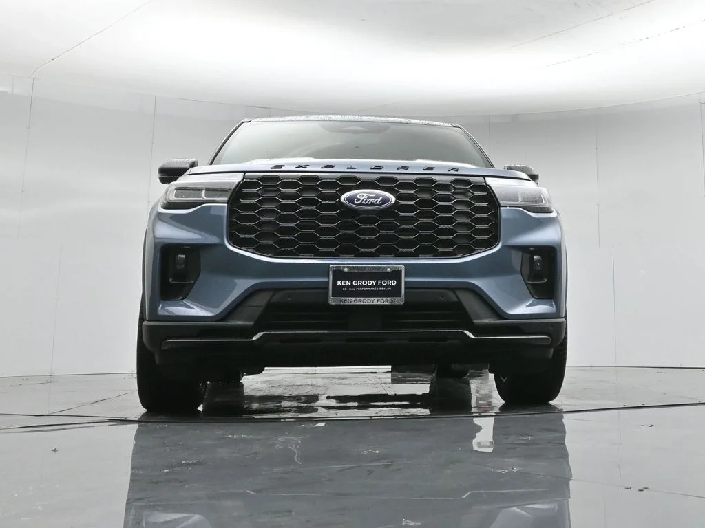 New 2026 Vapor Blue Metallic Ford ST-Line image 45