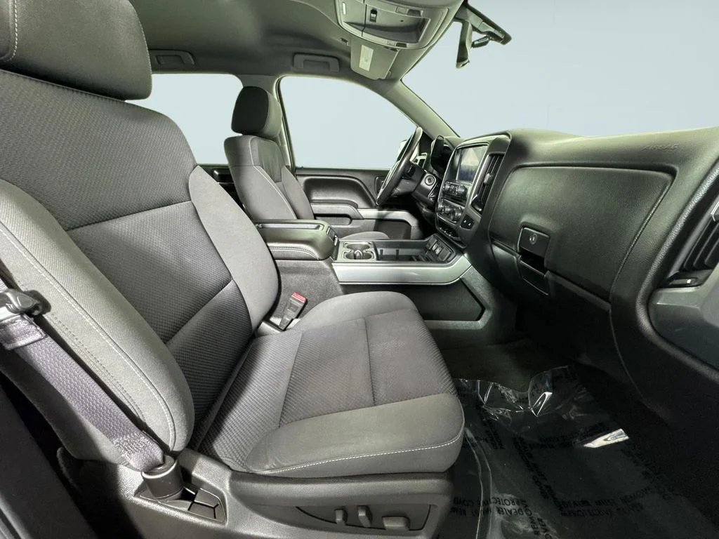 Used 2015 White Chevrolet LT image 8