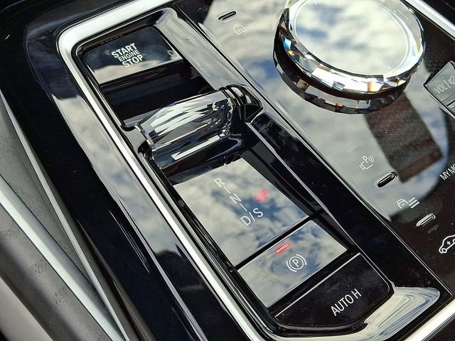 2026 BMW 7 Series 760i - Photo 14