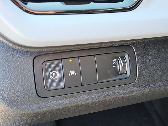2027 Chevrolet Bolt LT - Photo 24