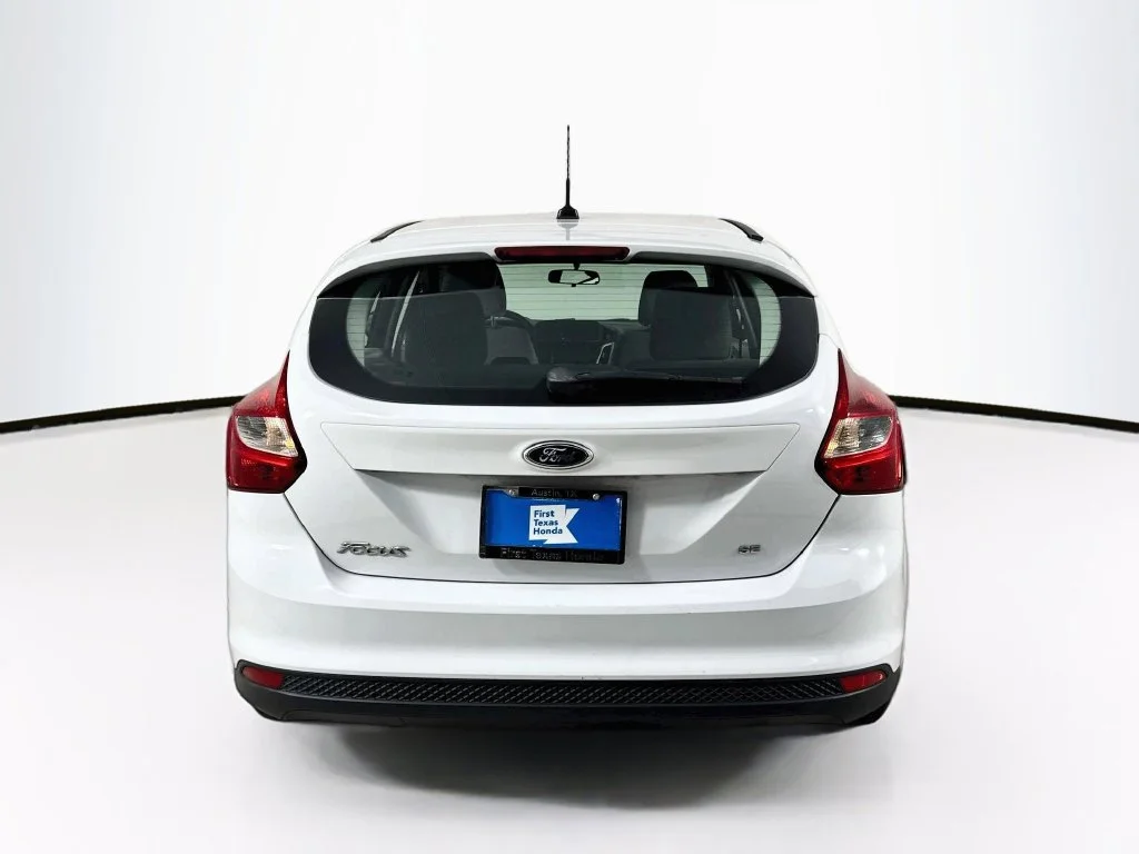 Used 2014 Oxford White Ford SE image 6
