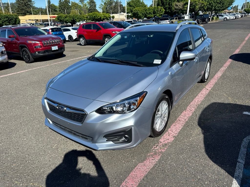 Used 2018 Ice Silver Metallic Subaru 2.0i Premium image 2