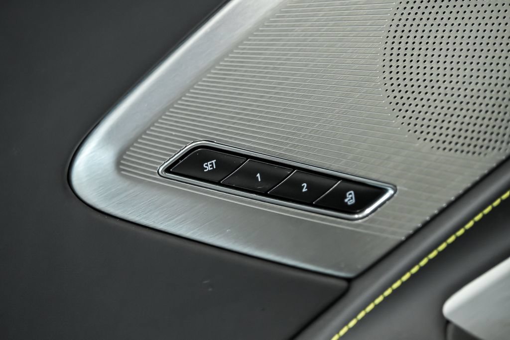 2023 Chevrolet Corvette 3LT - Photo 12
