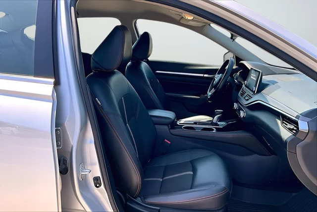 2024 Nissan Altima SR - Photo 27