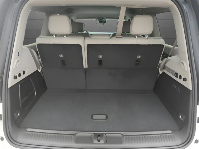 Used 2023 Silver Jeep Series III image 21