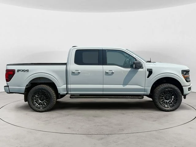 Used 2024 White Ford XLT image 4