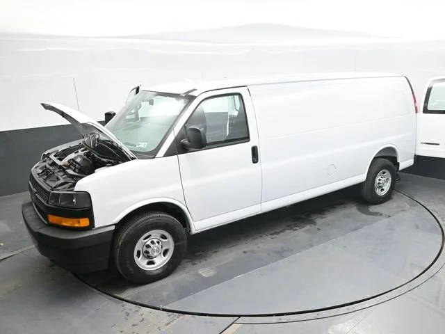 2026 Chevrolet Express Cargo Work Van - Photo 28