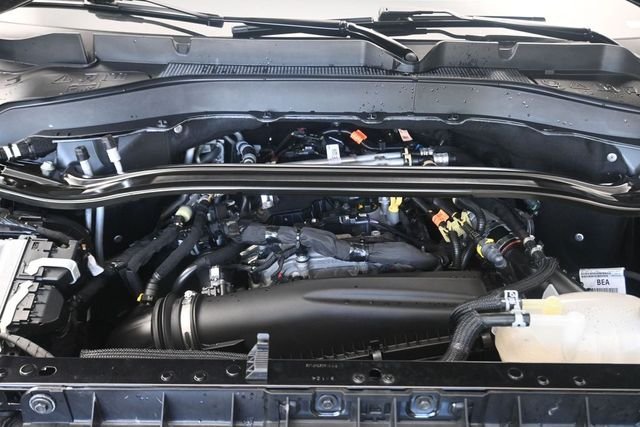 Used 2025 Black Metallic Ford Platinum image 23