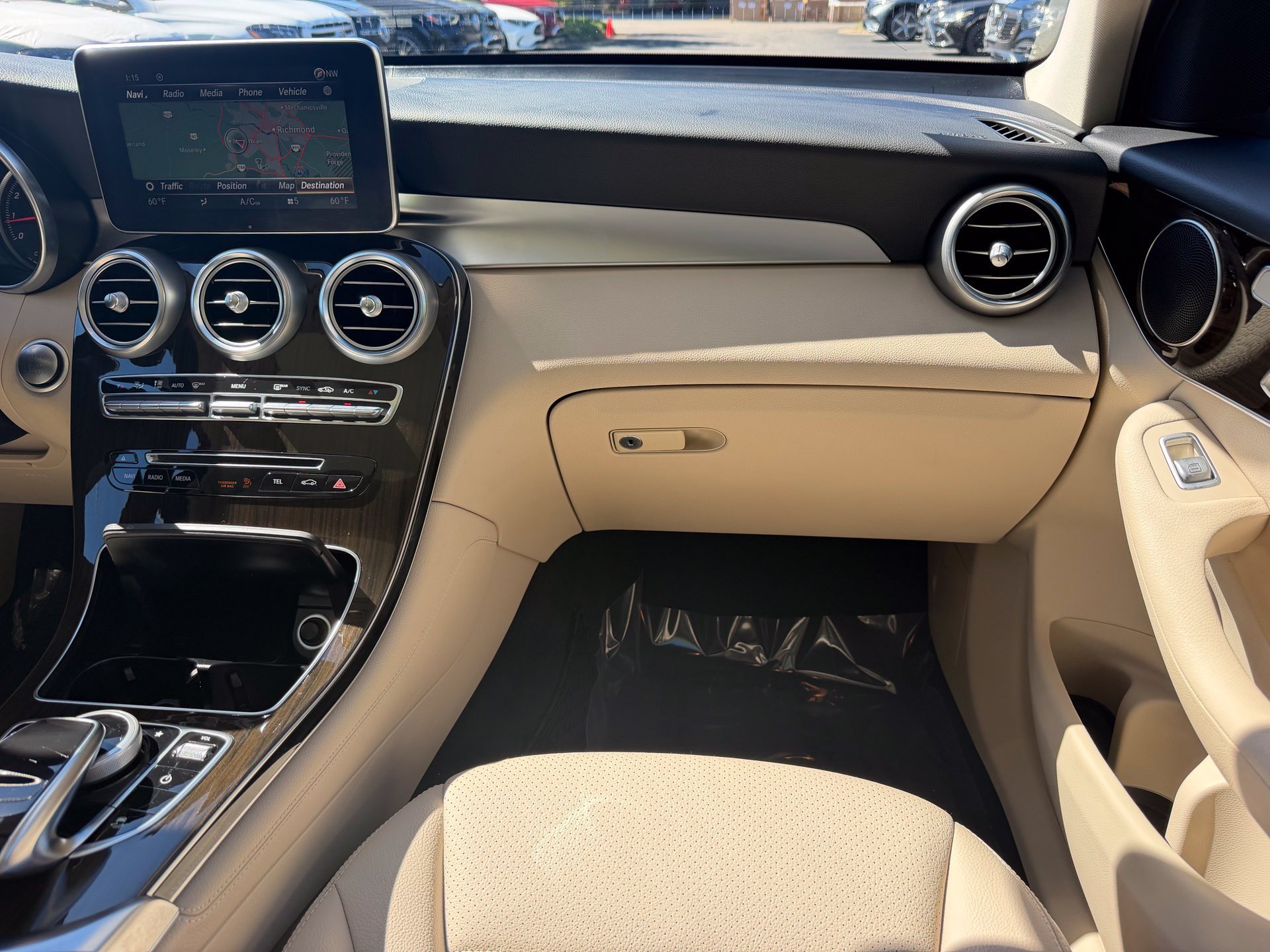 Used 2018  Mercedes-Benz GLC 300 image 20
