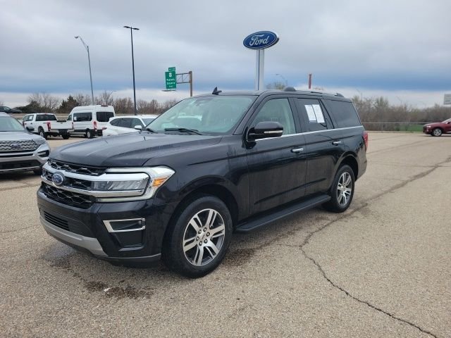 Used 2024 Black Metallic Ford Limited image 24
