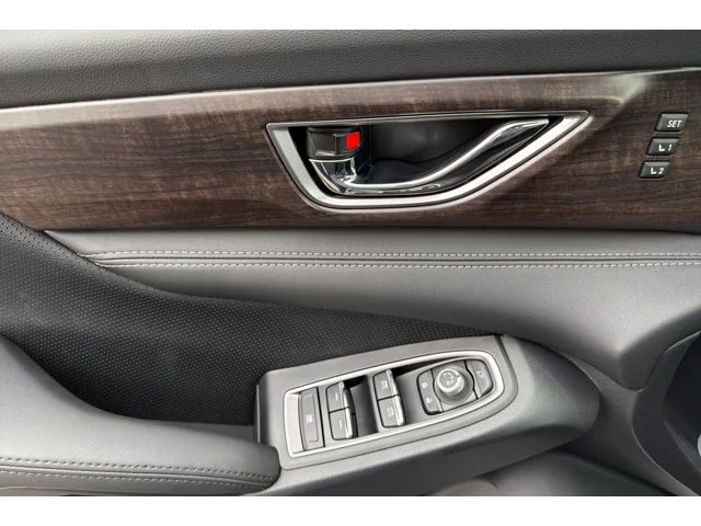New 2026 ICE SILVER METALLIC Subaru Touring 7-Passenger image 38