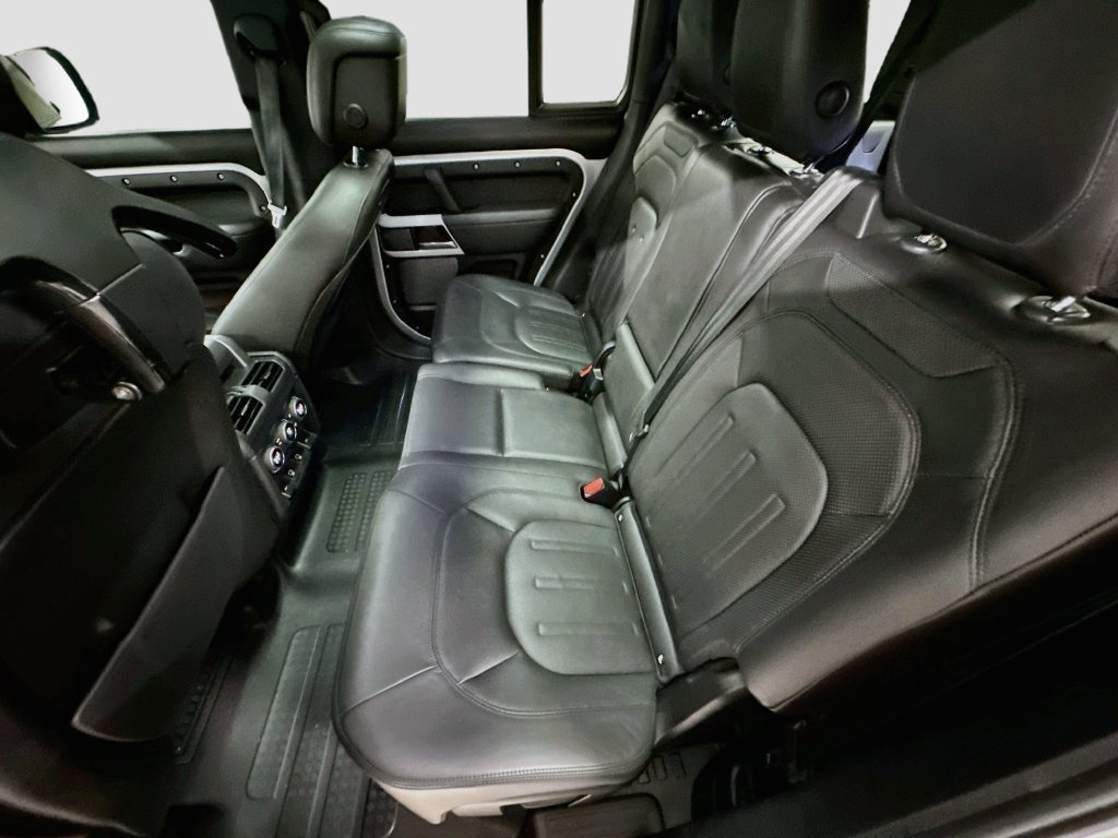 Used 2022 Silver Land Rover XS Edition image 25