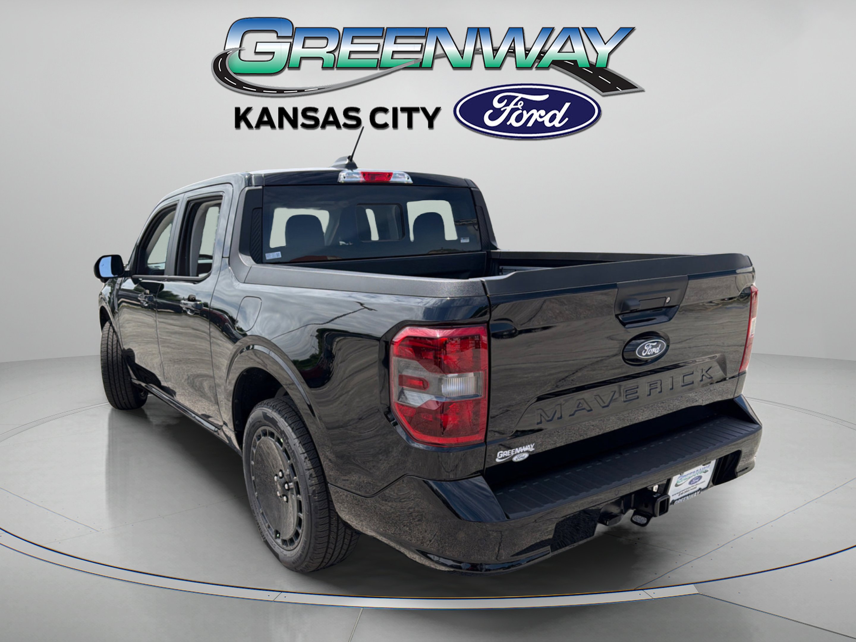New 2026 Oxford White Ford XLT image 6