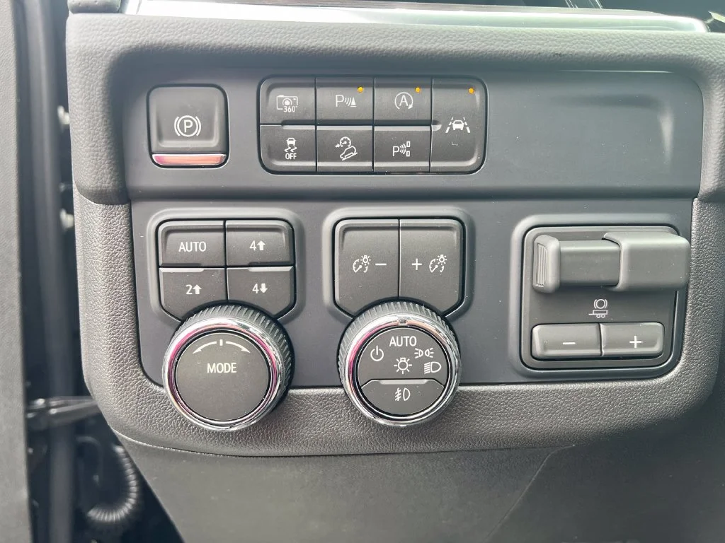 2026 Chevrolet Tahoe Premier - Photo 15