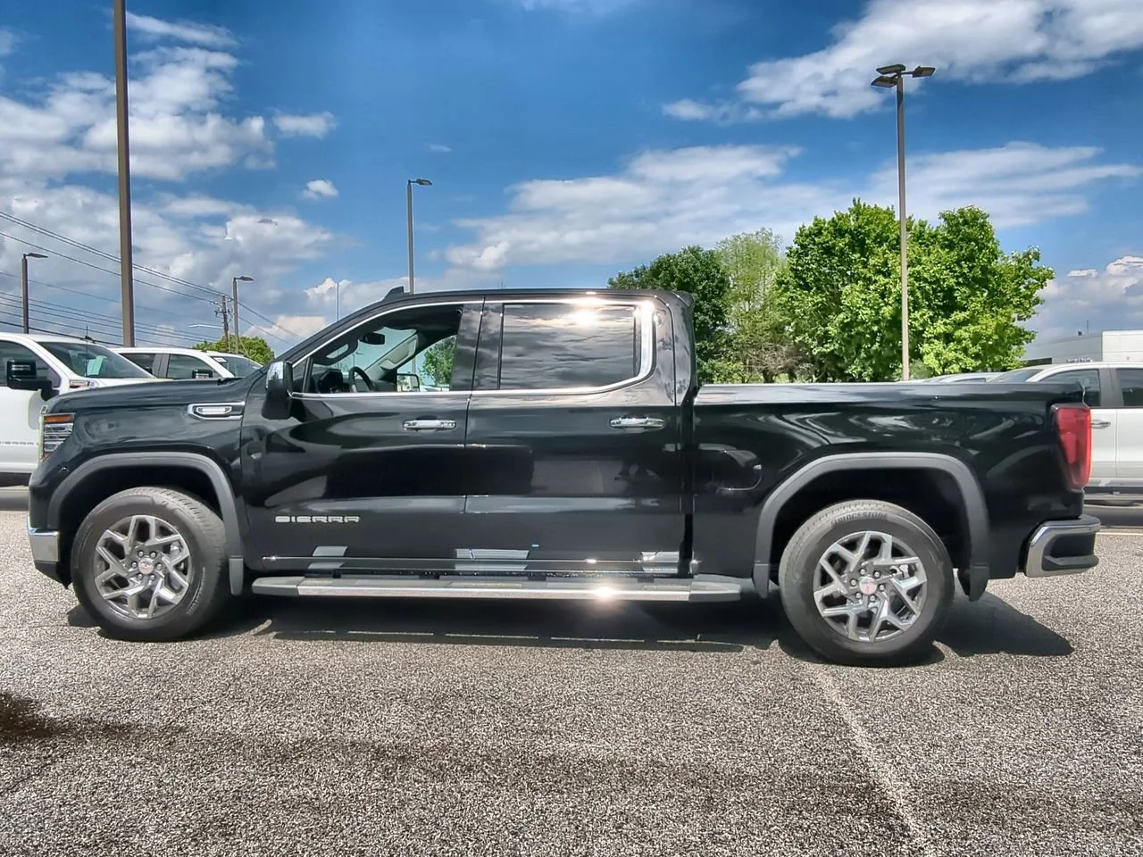 New 2026 Onyx Black GMC SLT image 5