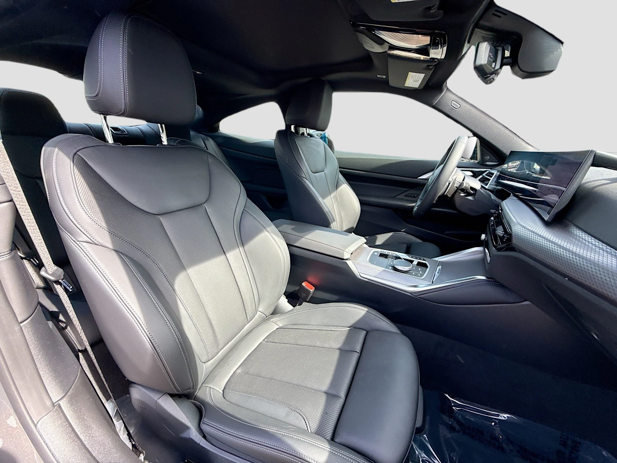 2026 BMW 4 Series M440i - Photo 15