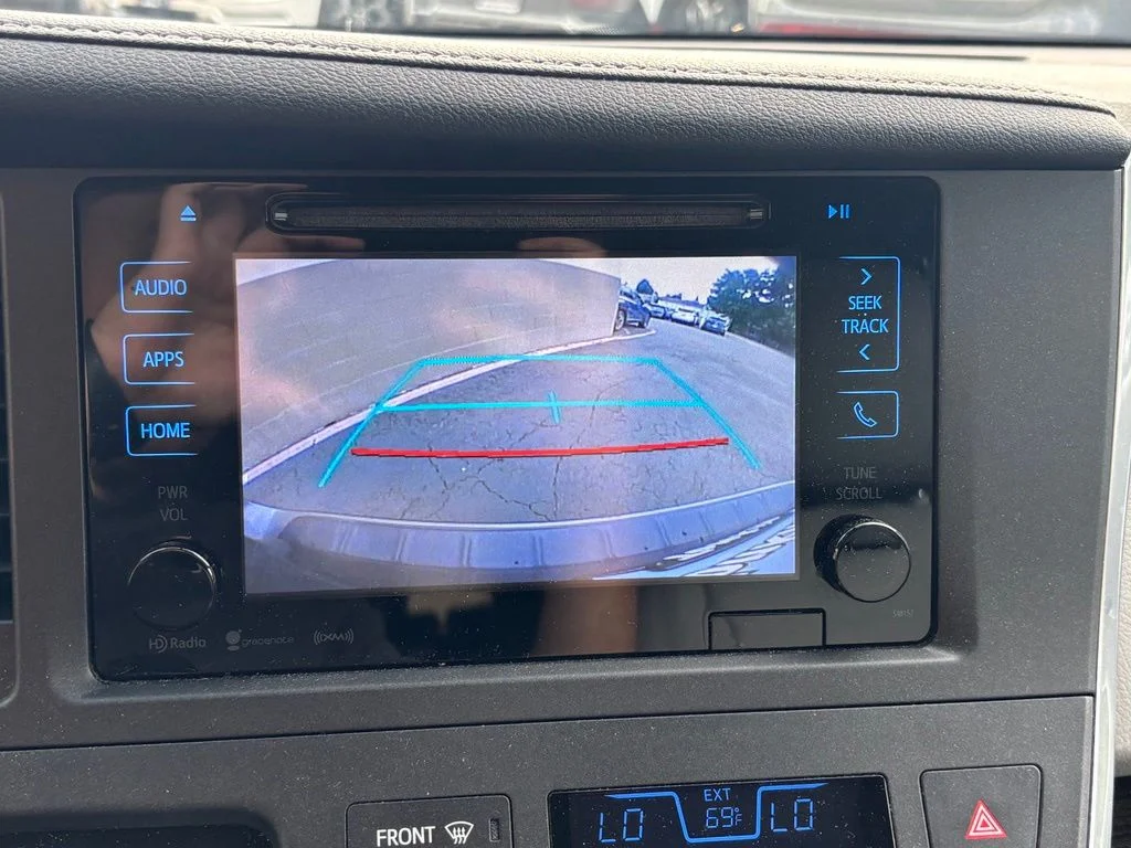 Used 2017 Predawn Gray Mica Toyota XLE image 28