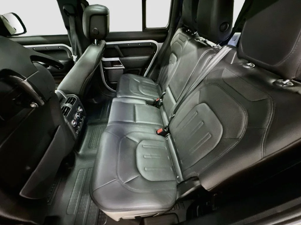 Used 2022  Land Rover XS Edition image 25