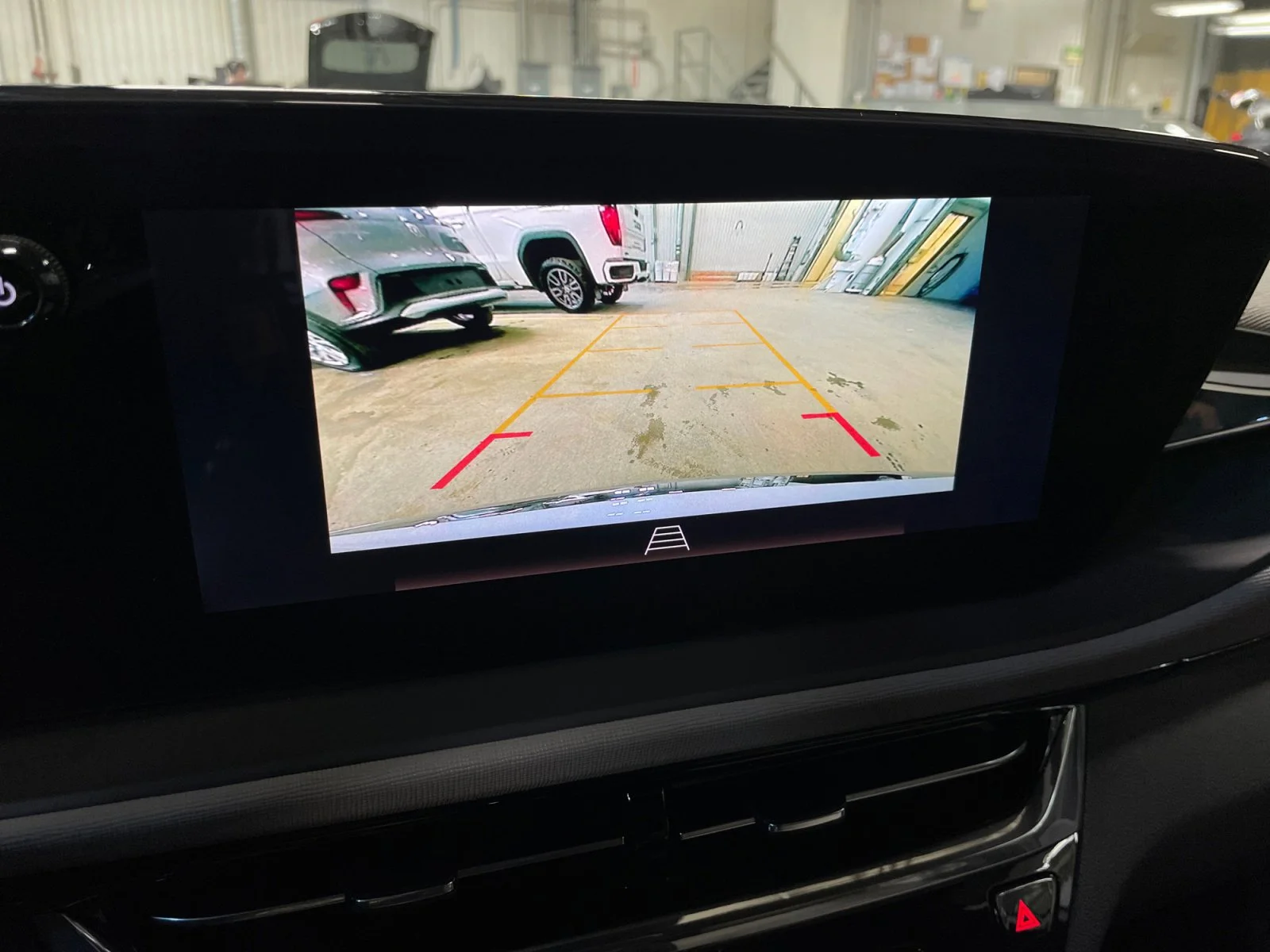 New 2026 White Frost Tricoat Buick Avenir image 24