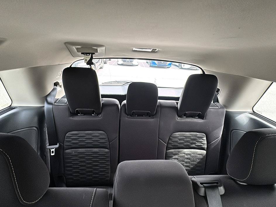 Used 2025 Super Black Nissan SV image 40