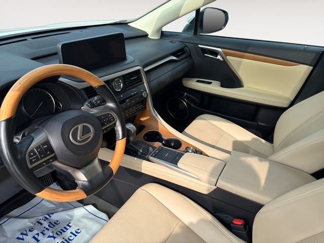 Used 2022 White Lexus 450h image 11