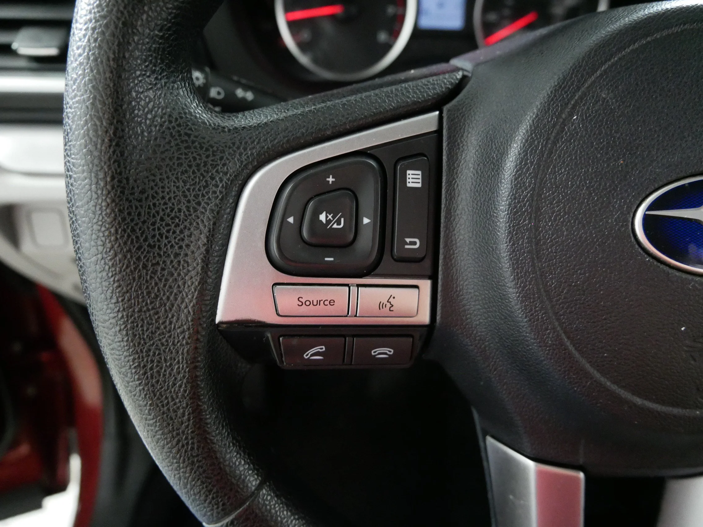 Used 2017 Venetian Red Pearl Subaru  image 27