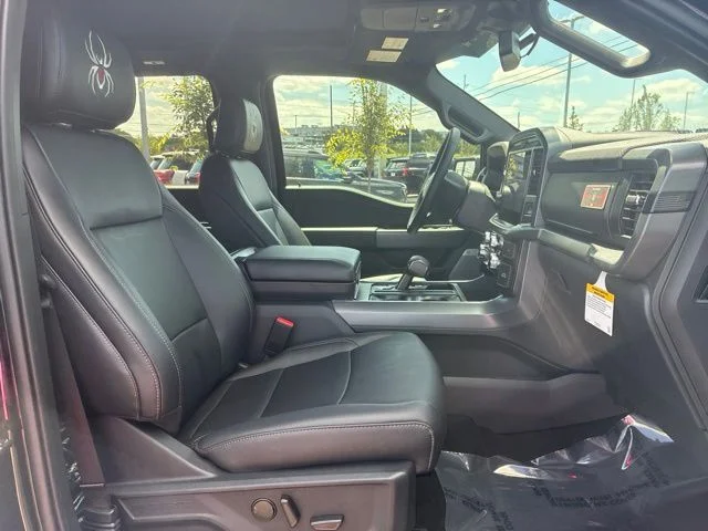 New 2026 Agate Black Metallic Ford XLT image 32