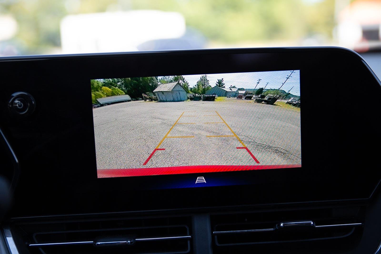 2024 Chevrolet Trax LT - Photo 16