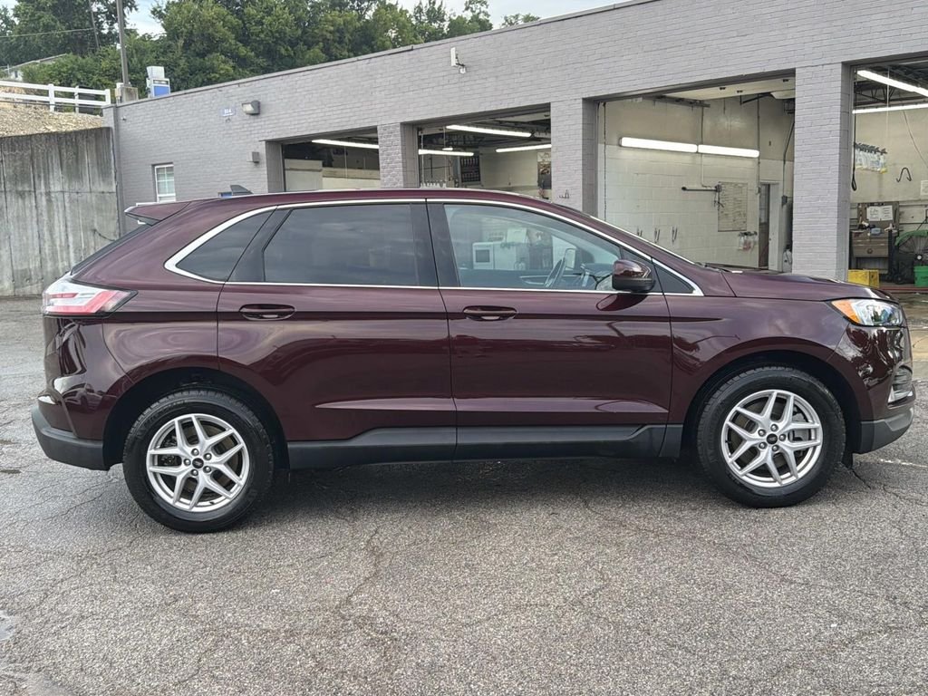 Used 2024 Red Ford SEL image 3