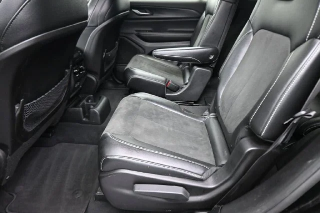 Used 2024 Black Jeep Altitude X image 28