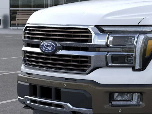 New 2026 Star White Metallic Tri-Coat Ford King Ranch image 40