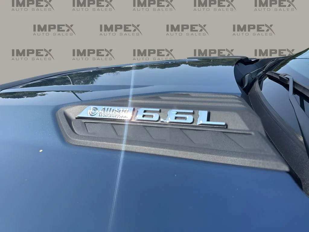 Used 2025 Blue Chevrolet Custom image 21