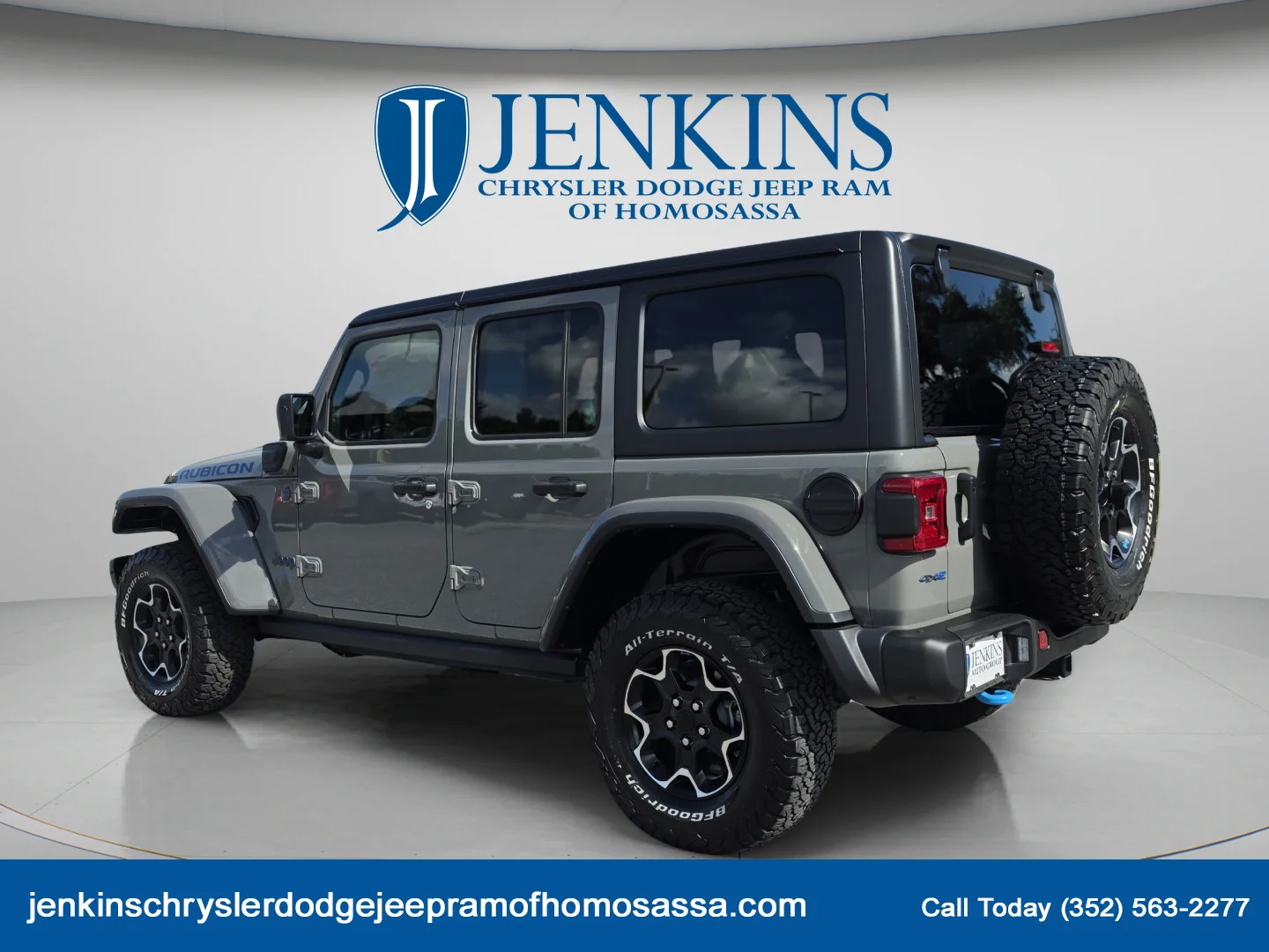 Used 2023 Sting-Gray Clearcoat Jeep Rubicon image 8