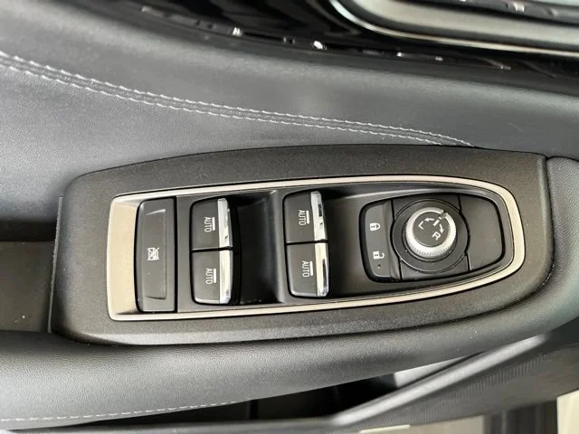 Used 2021 Crystal White Pearl Subaru Limited XT image 41