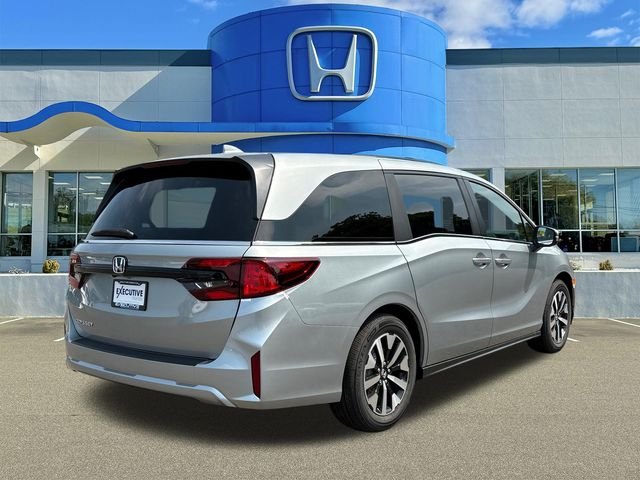 New 2026 Solar Silver Metallic Honda EX-L image 2