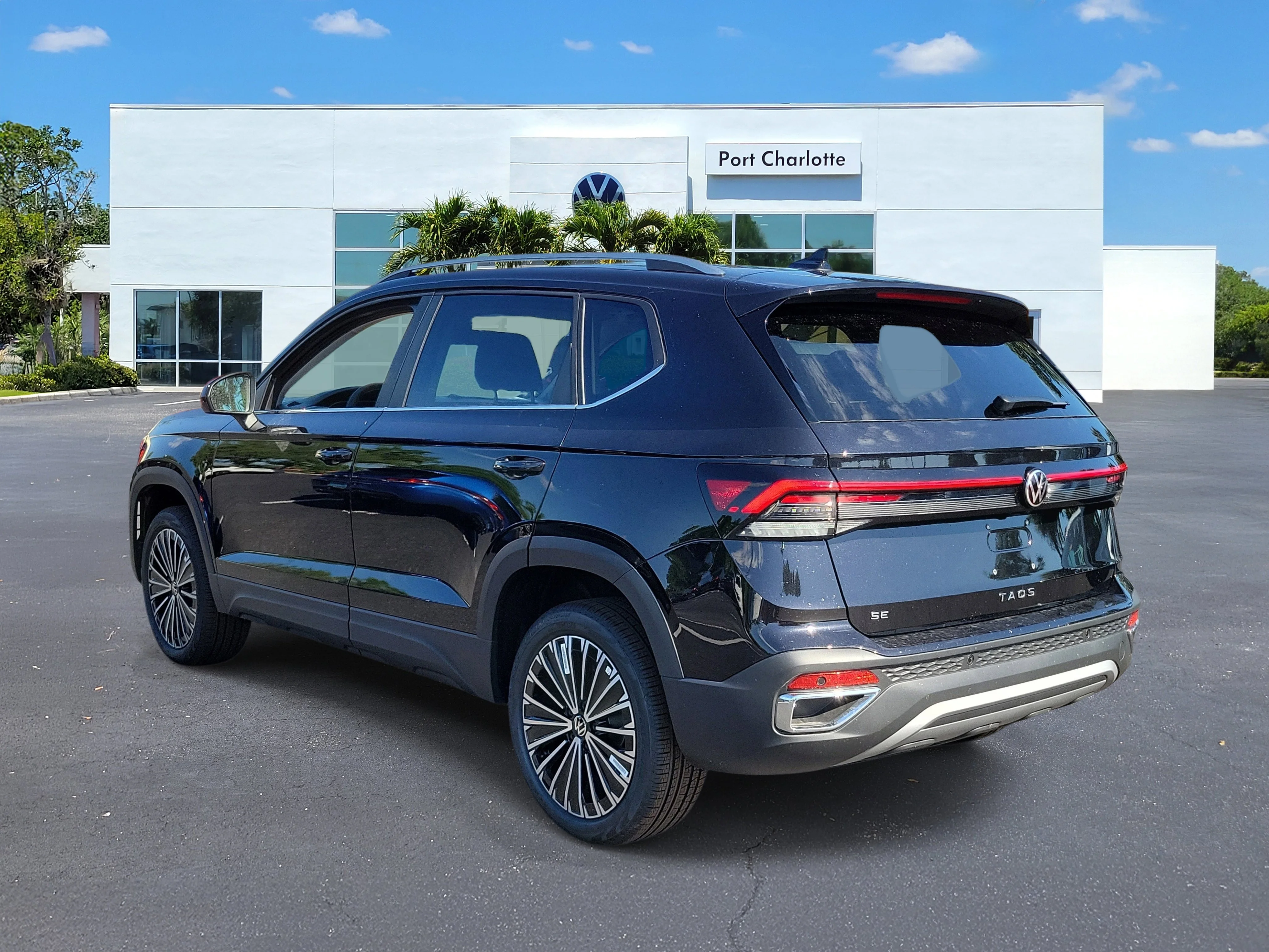 New 2026 Black Volkswagen 1.5T SE image 28