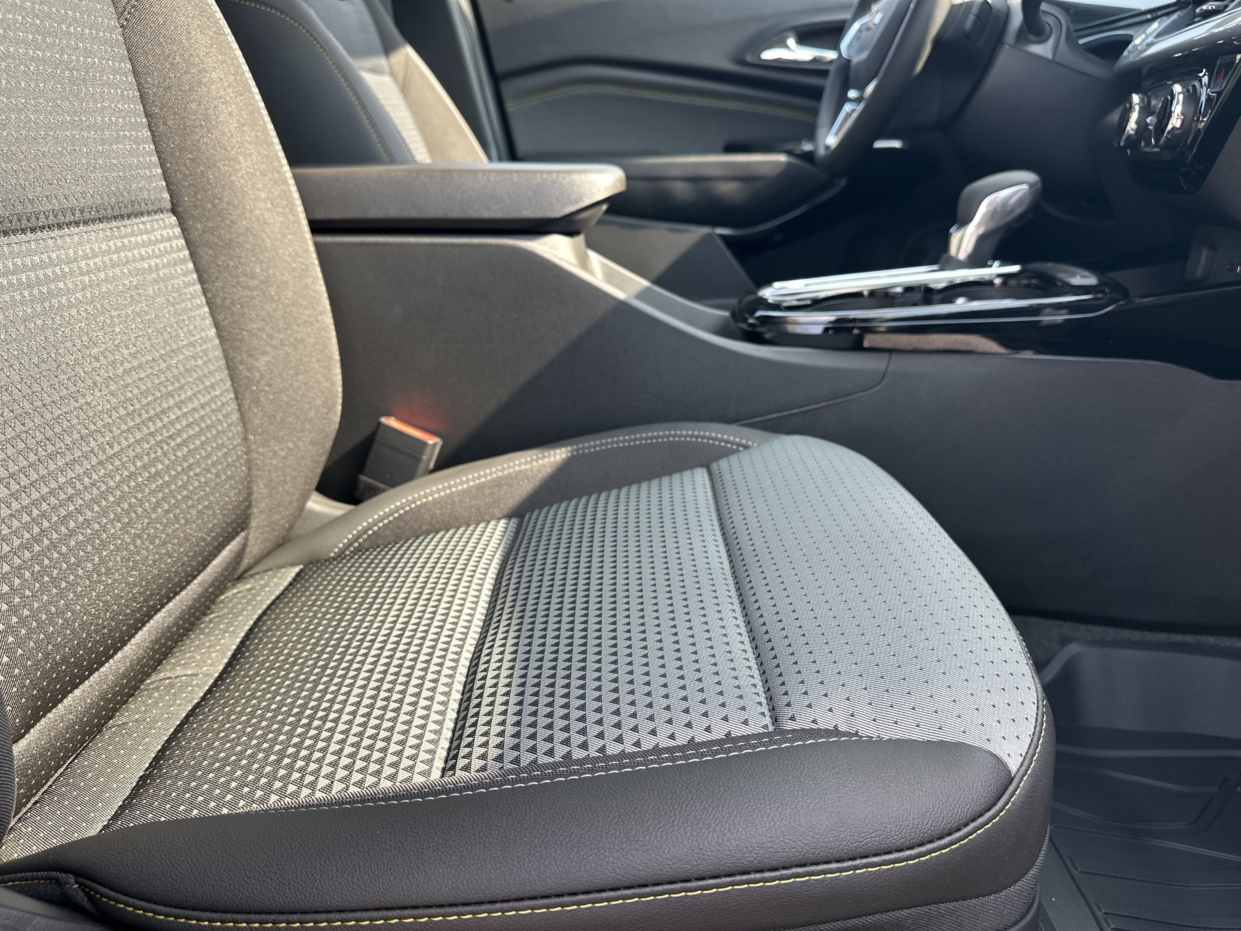 2026 Chevrolet Trax LT - Photo 15