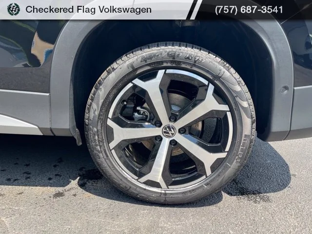 New 2026 Black Volkswagen SE image 7