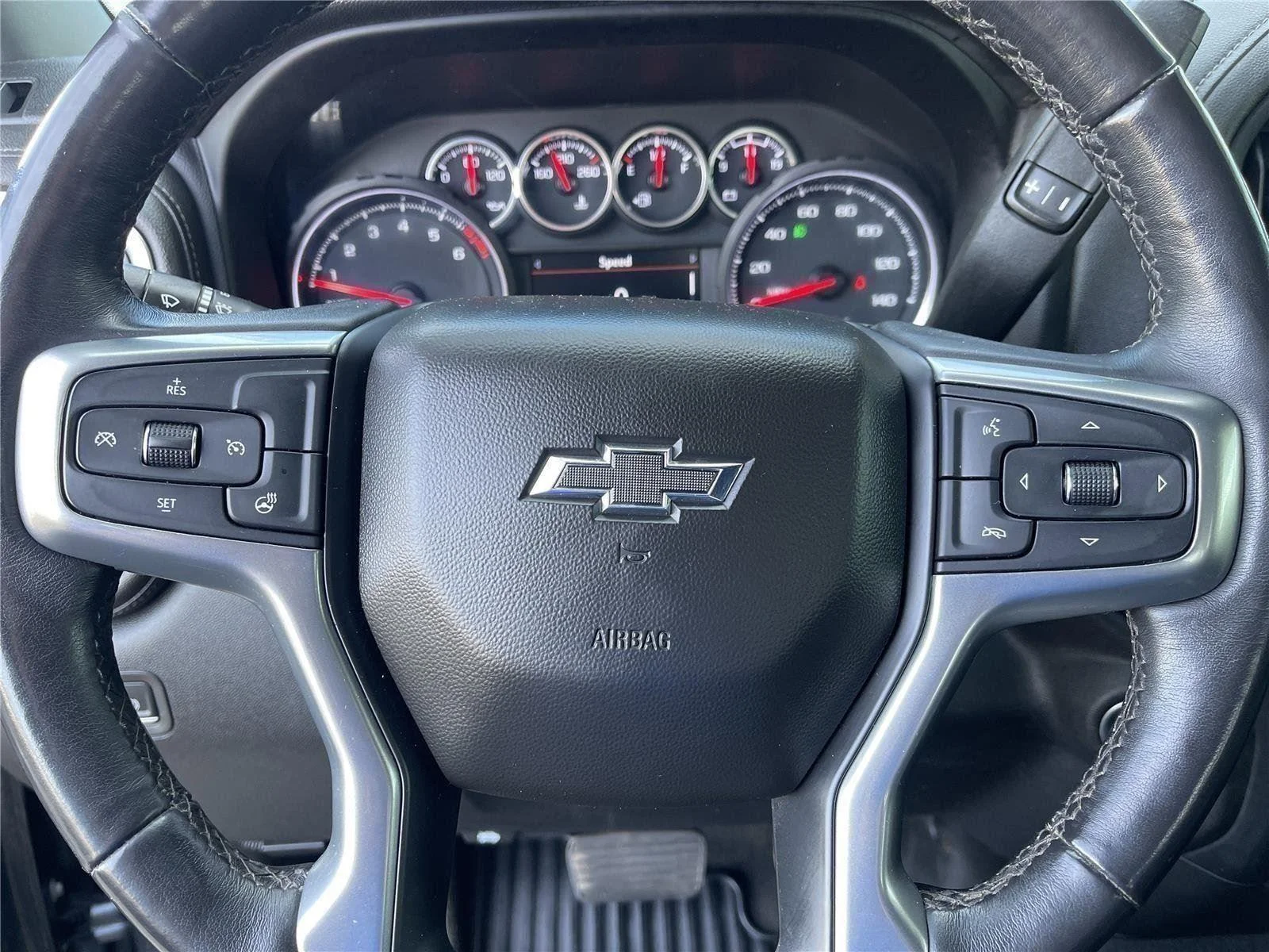 Used 2022 Shadow Gray Metallic Chevrolet RST image 22