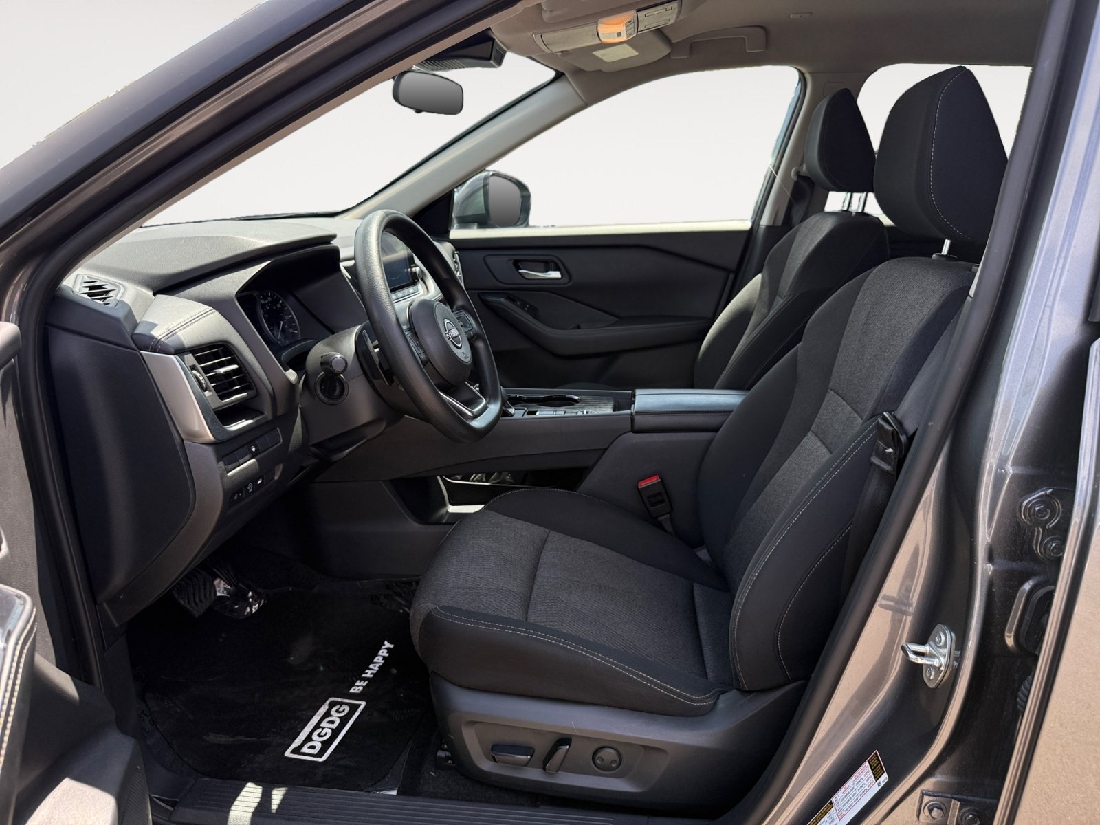 Used 2024 Gun Metallic Nissan SV image 10