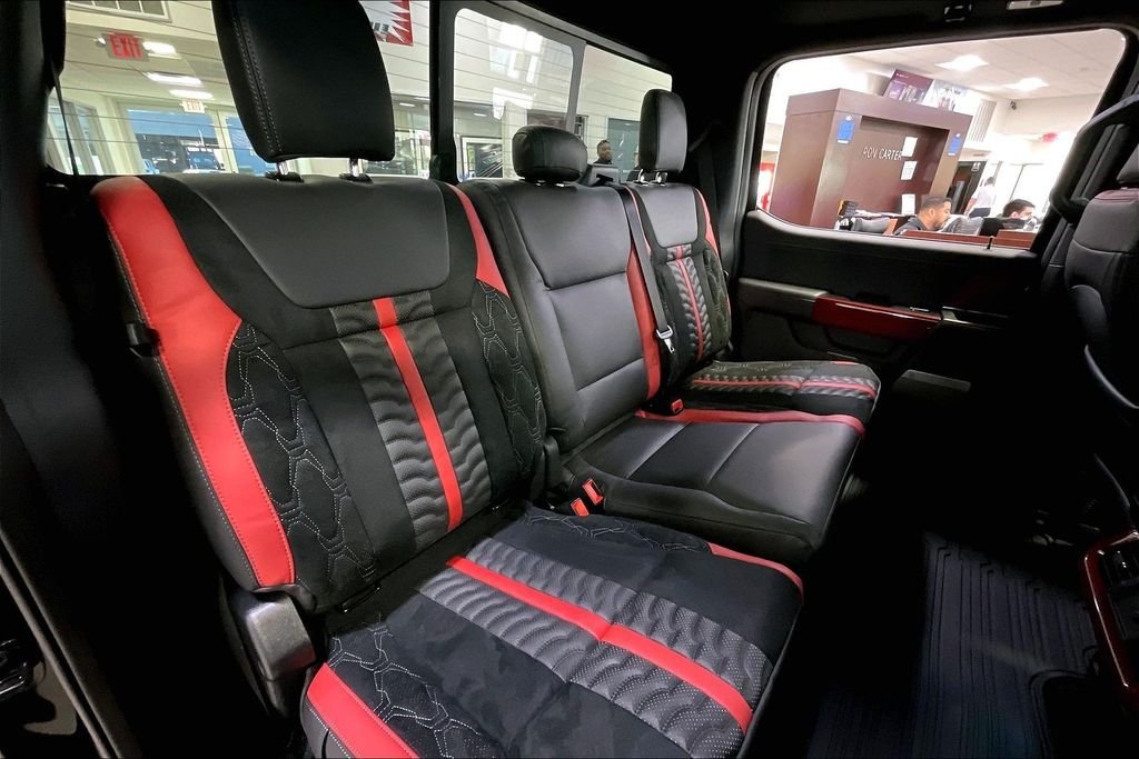 2025 Ford F-150 XLT - Photo 18
