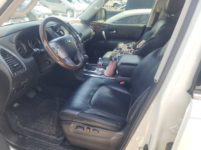 Used 2017 White INFINITI RWD image 5