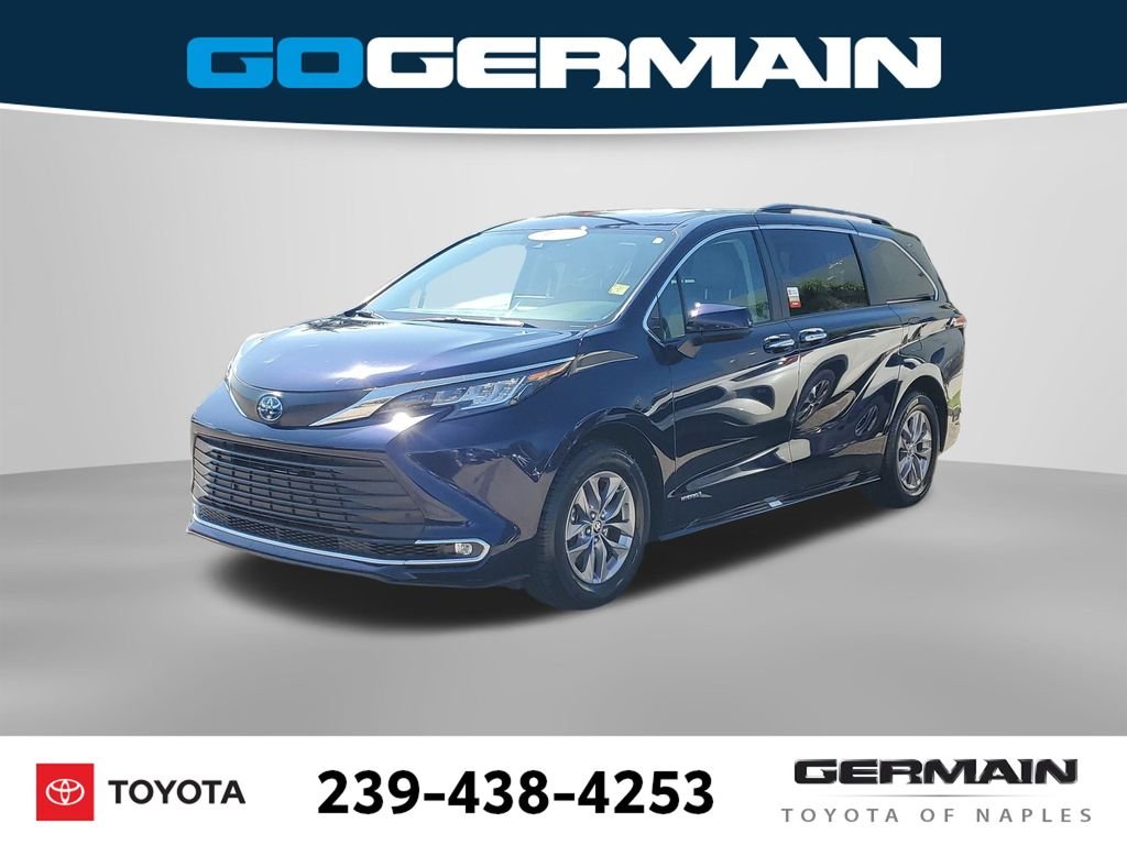2021 Toyota Sienna XLE FWD photo