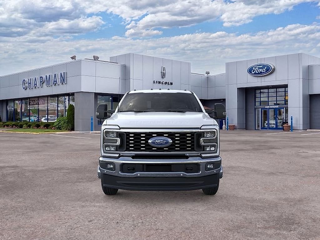 New 2026 Star White Metallic Tri-Coat Ford F-350® Lariat® image 6