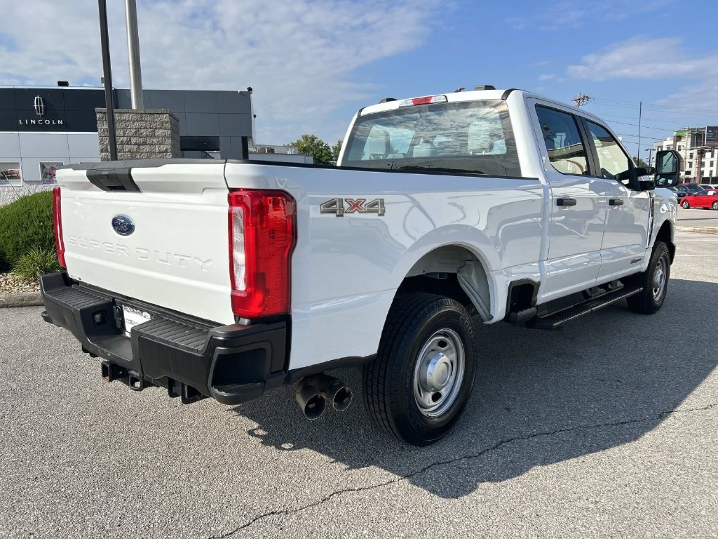 Certified Used 2026 Oxford White Ford XL image 4