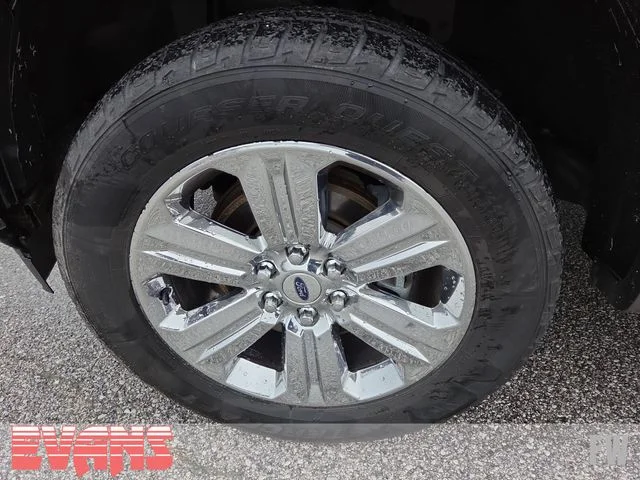 Used 2018 Gray Ford Lariat image 26