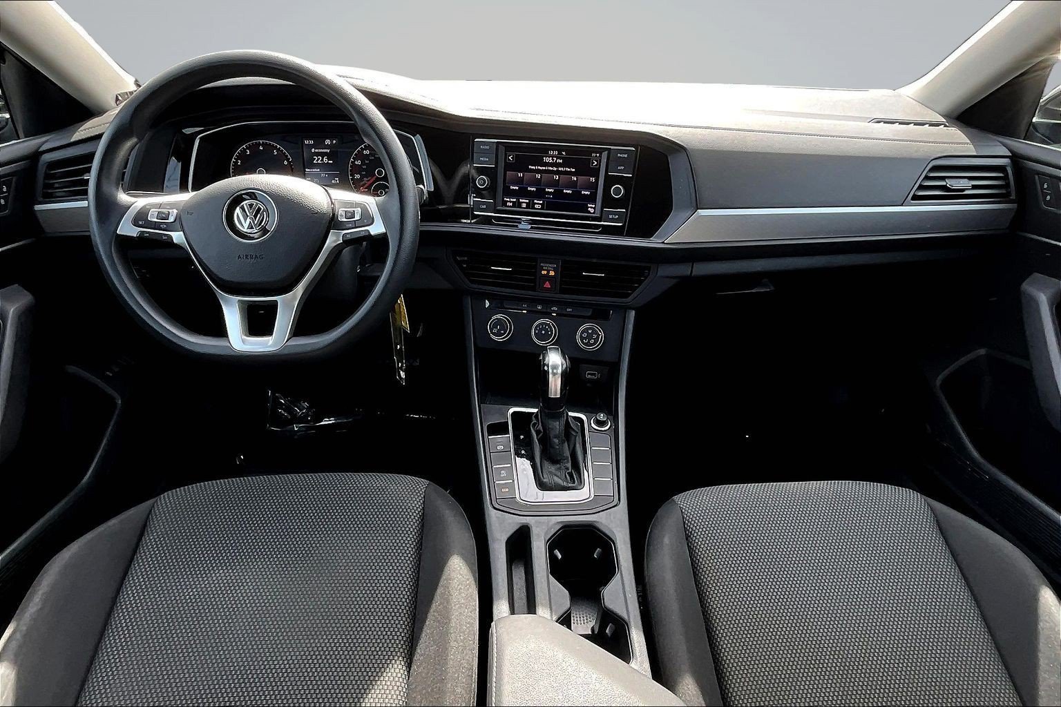 Used 2019 Black Volkswagen 1.4T S image 6