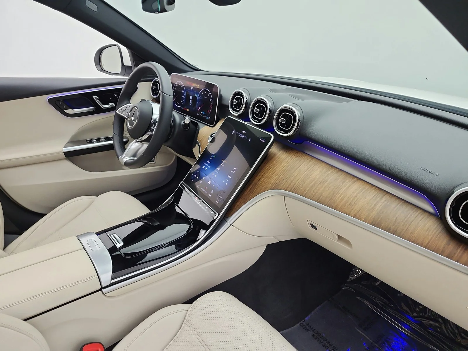 Used 2022 Polar White Mercedes-Benz C 300 image 22